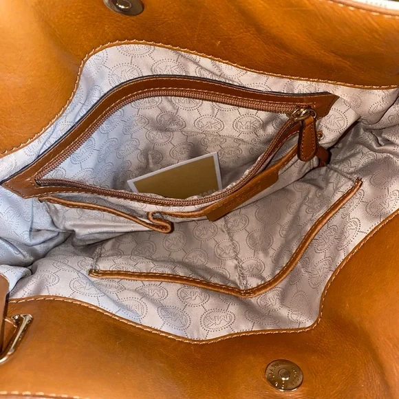 MICHAEL KORS LG HAMILTON TOTE Vanilla with lock and key - Picture 5 of 9